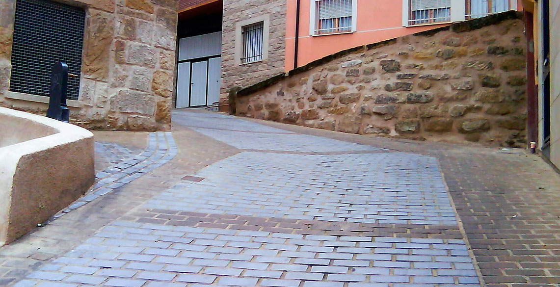 Renovación de las calles San Juan y Santiago