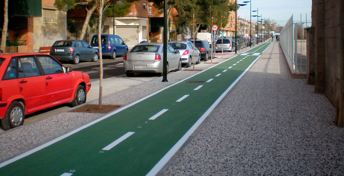 Pavimentación y renovación de servicios de la calle San Adrián de Sasabe