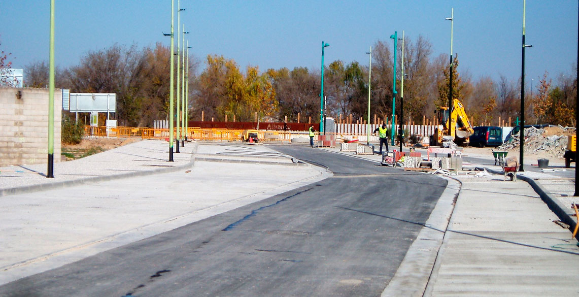 Pavimentación y renovación de servicios de la calle San Adrián de Sasabe